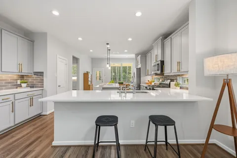 $485,000 | 421 Rise Lane, Montgomery, TX 77316