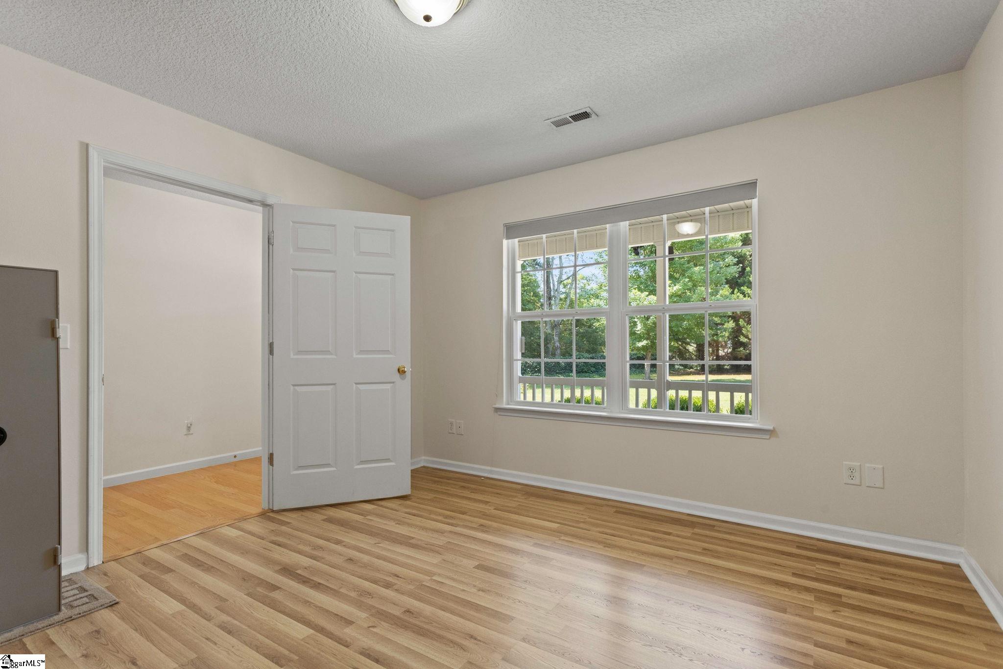 111 Dillard Road Duncan, SC 29334 - Photo 12 of 45 Gallery Image 12