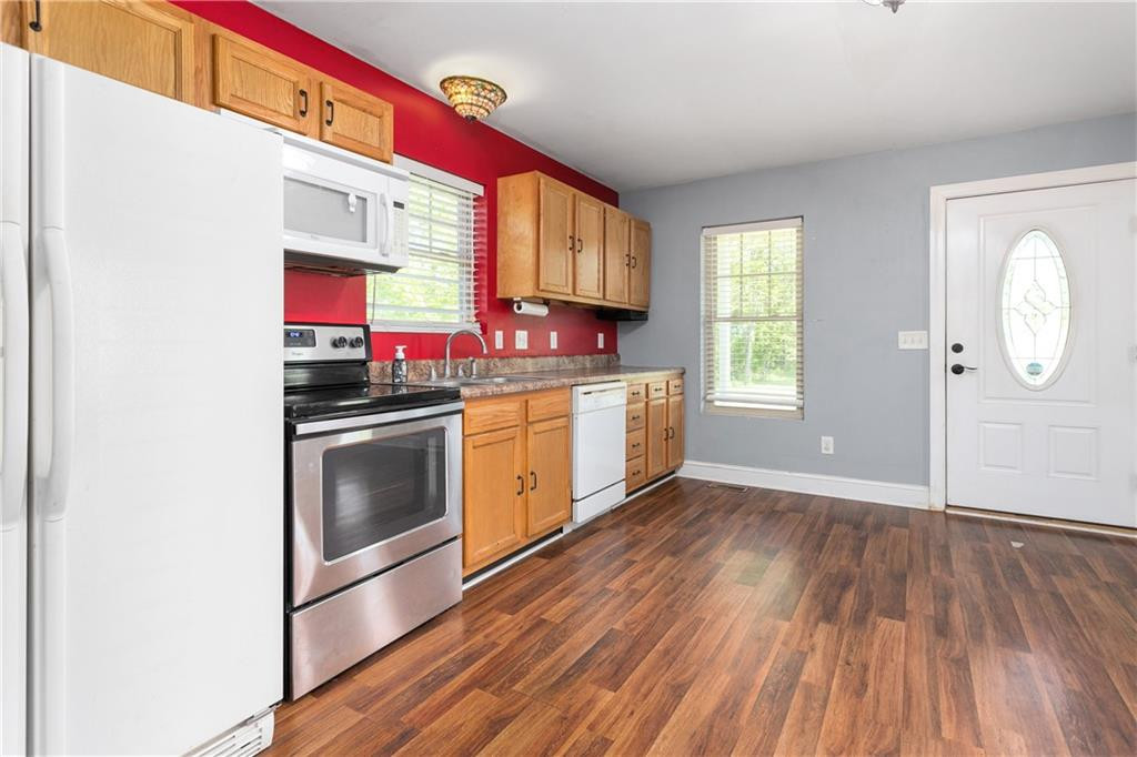 6515 Little Spring Road Snow Camp, NC 27349 - Photo 6 of 22 Gallery Image 6