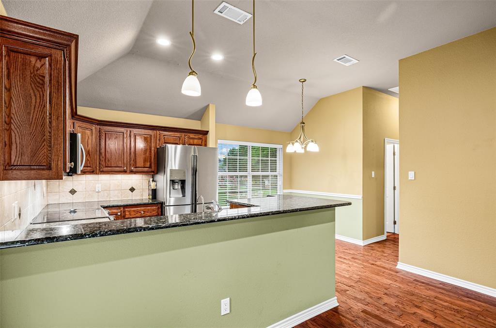 9417 Ravenswood Road Granbury, TX 76049 - Photo 8 of 39