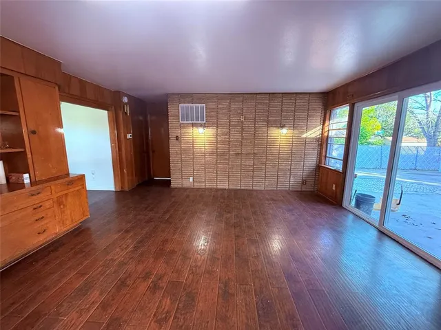 $1,800 | 914 Bandera Lane, Garland, TX 75040