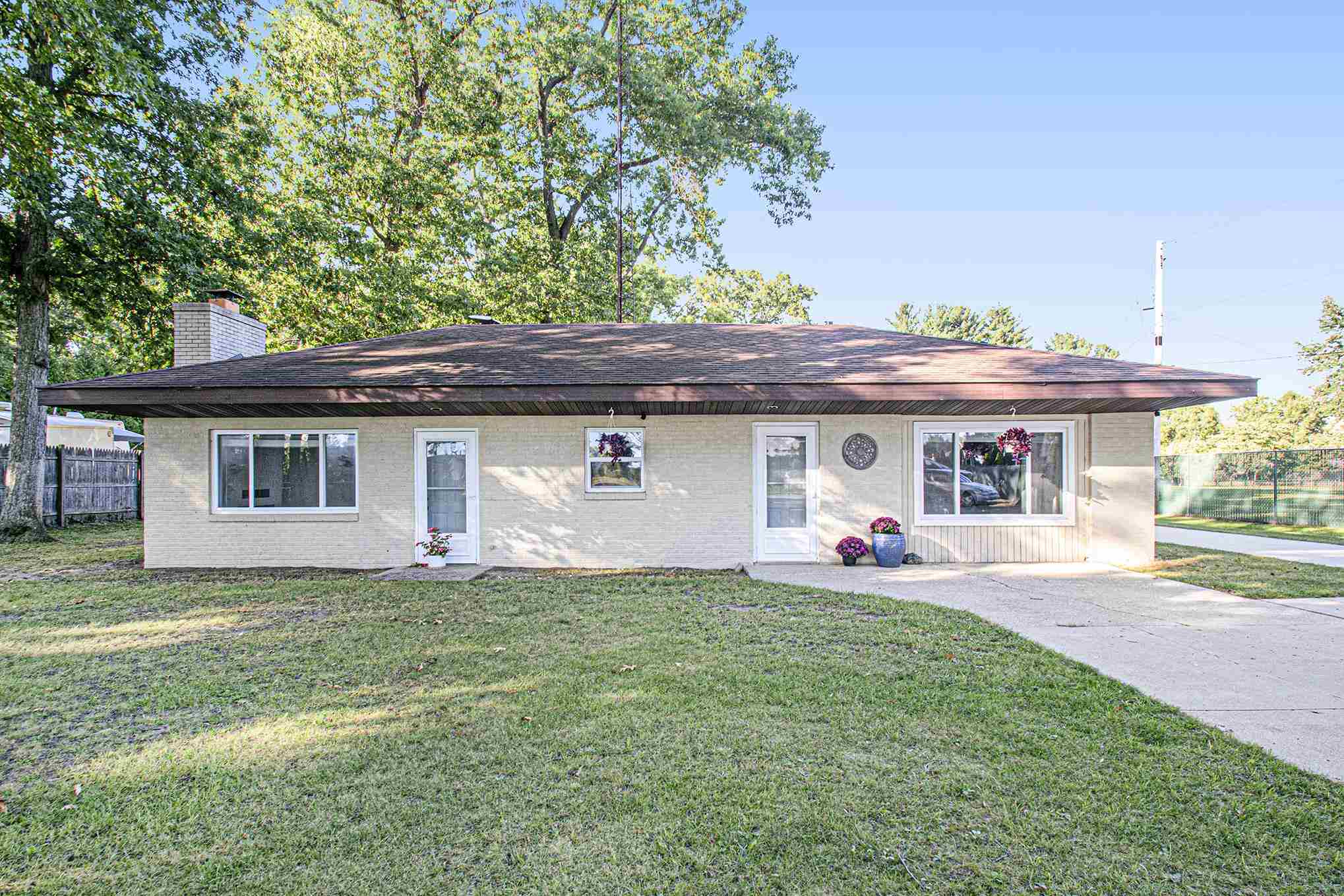 11403 Edison Road Osceola, IN 46561 - Photo 1 of 26 Gallery Image 1