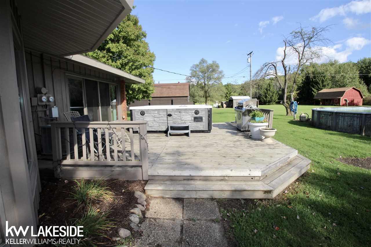 9977 Big Hand Road Columbus, MI 48063 - Photo 3 of 39 31395514-2.JPG