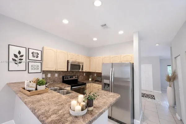 $2,800 | 11243 Southwest 230th Terrace, Miami, FL 33170