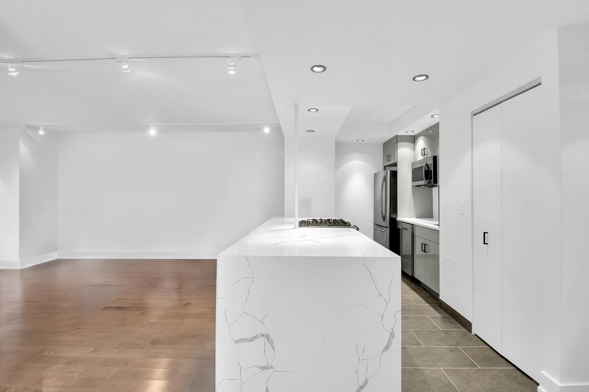 199 Bowery, Unit 2D Manhattan, NY 10002 - Photo 7 of 14