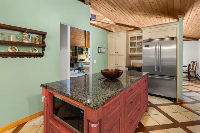 $1,890,000 | 835 Alpine View Road, Stowe, VT 05672