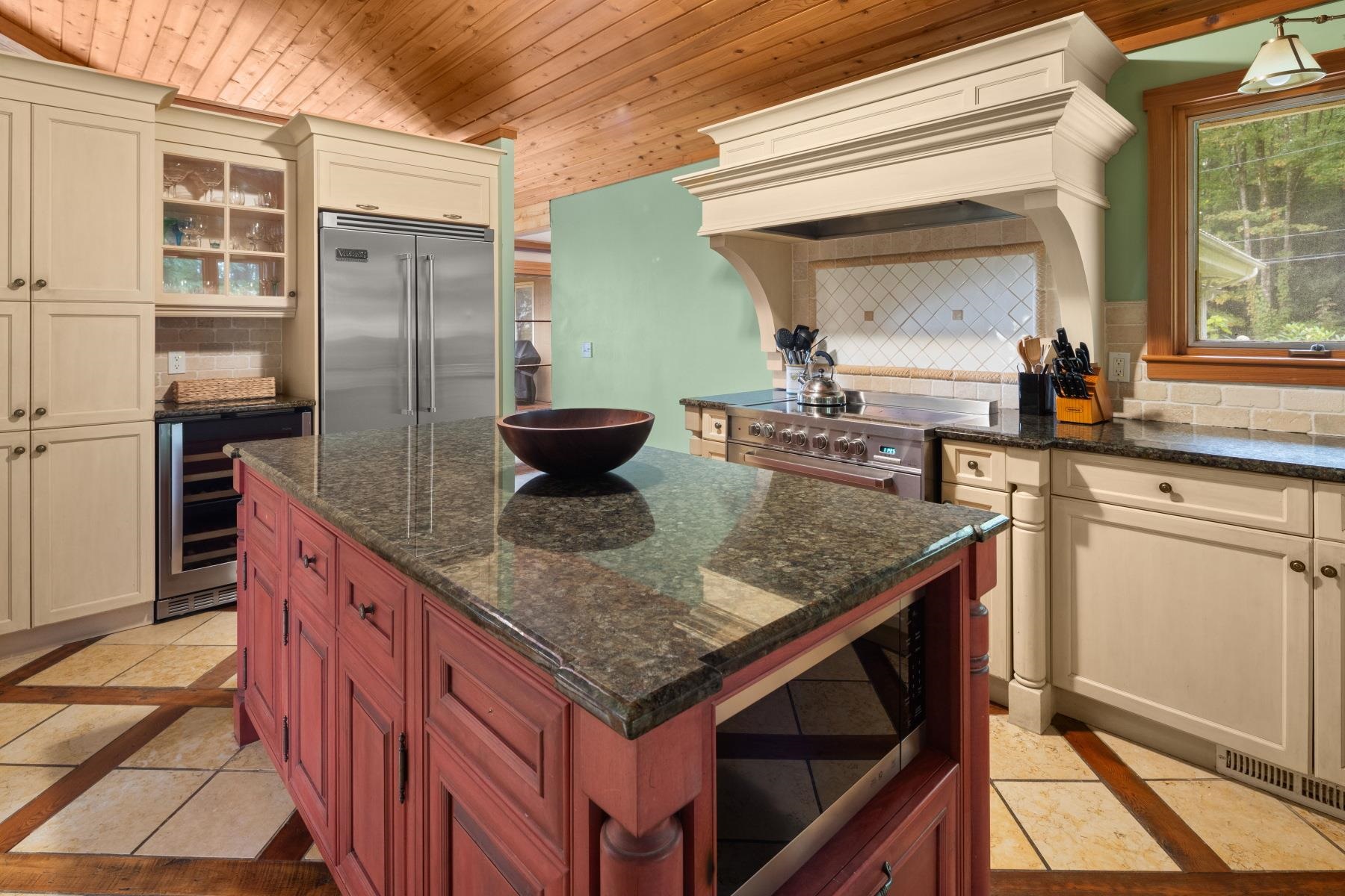 835 Alpine View Road Stowe, VT 05672 - Photo 18 of 59