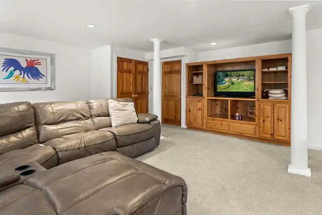 $1,890,000 | 835 Alpine View Road, Stowe, VT 05672