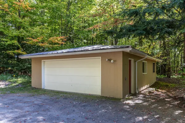$1,890,000 | 835 Alpine View Road, Stowe, VT 05672