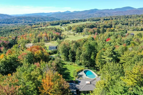 $1,890,000 | 835 Alpine View Road, Stowe, VT 05672