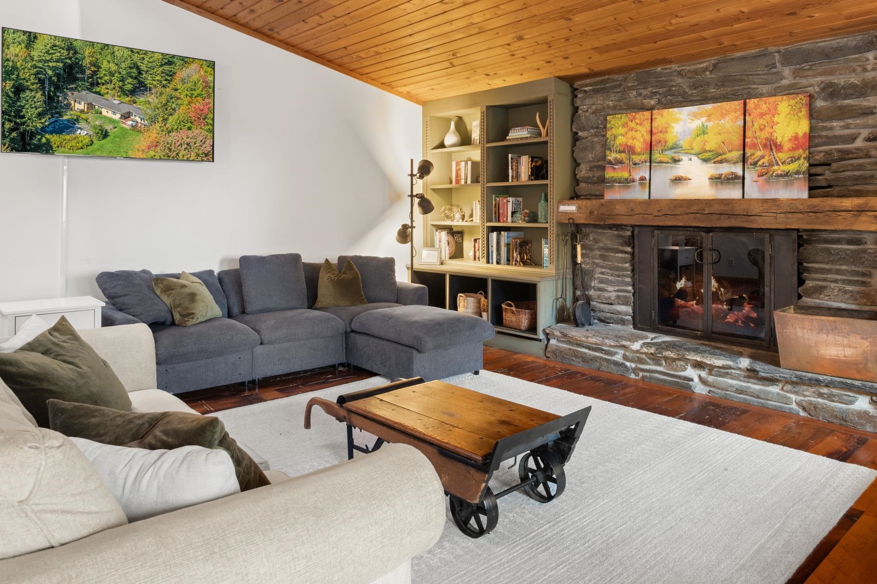 835 Alpine View Road Stowe, VT 05672 - Photo 10 of 59