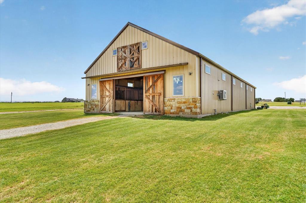 2250 Campbell Road Tolar, TX 76476 - Photo 11 of 39 Gallery Image 11