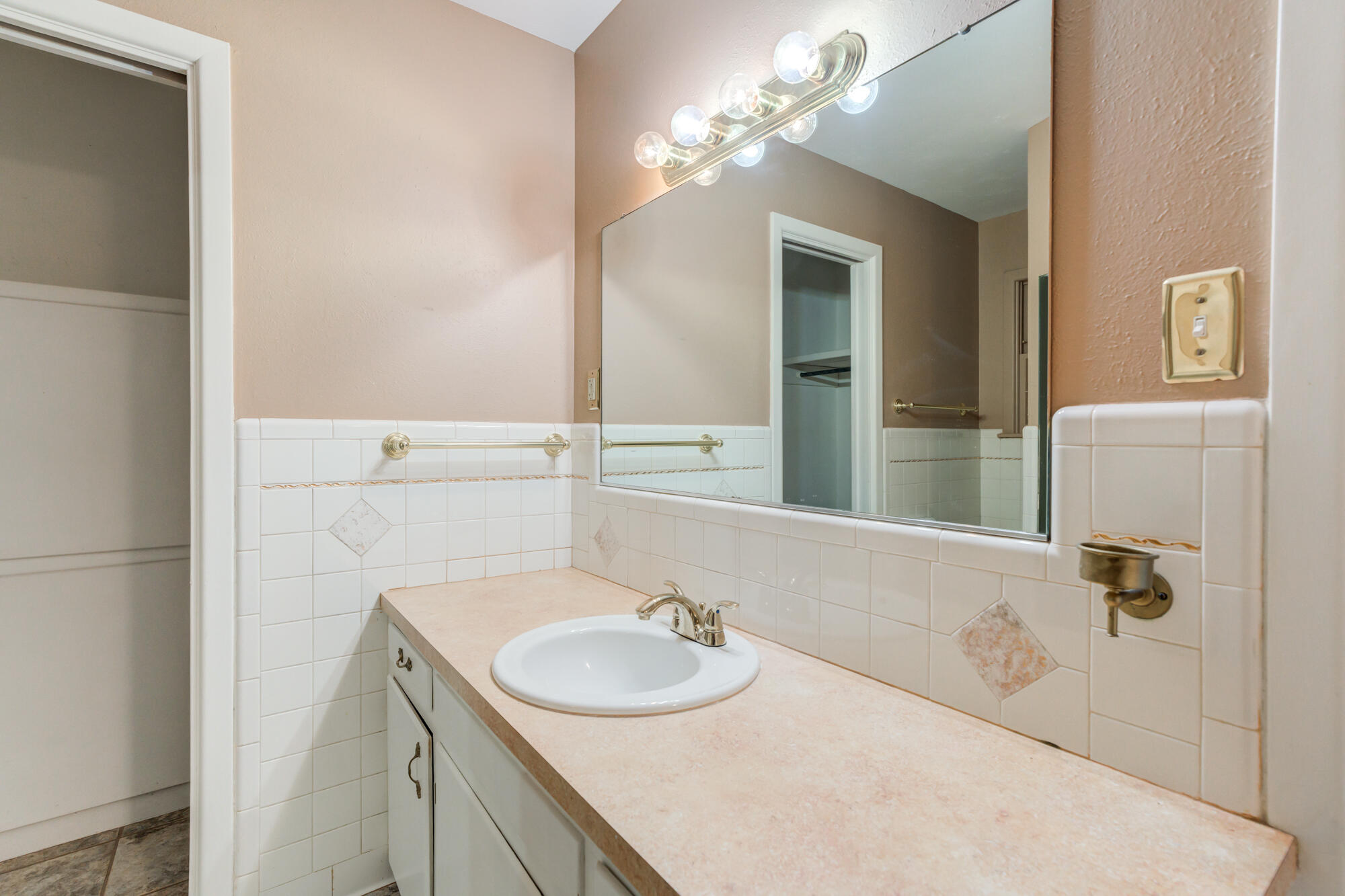 1906 55th Street Lubbock, TX 79412 - Photo 35 of 50 DSC03659_60_61_62_63