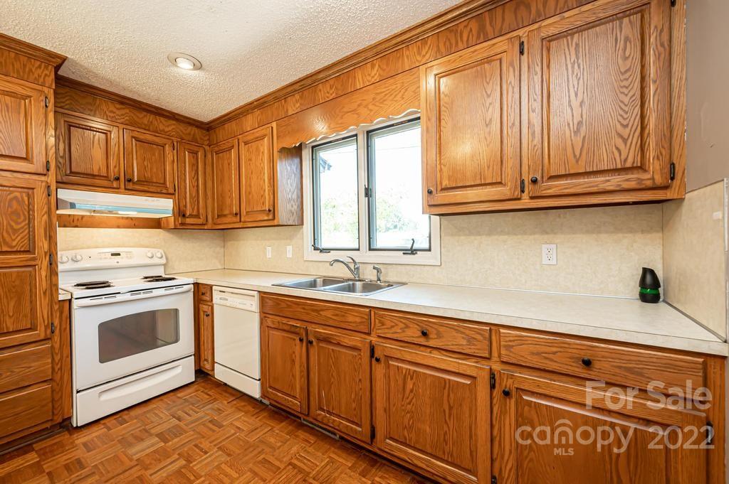 1400 Rink Dam Road Taylorsville, NC 28681 - Photo 23 of 48 Gallery Image 23
