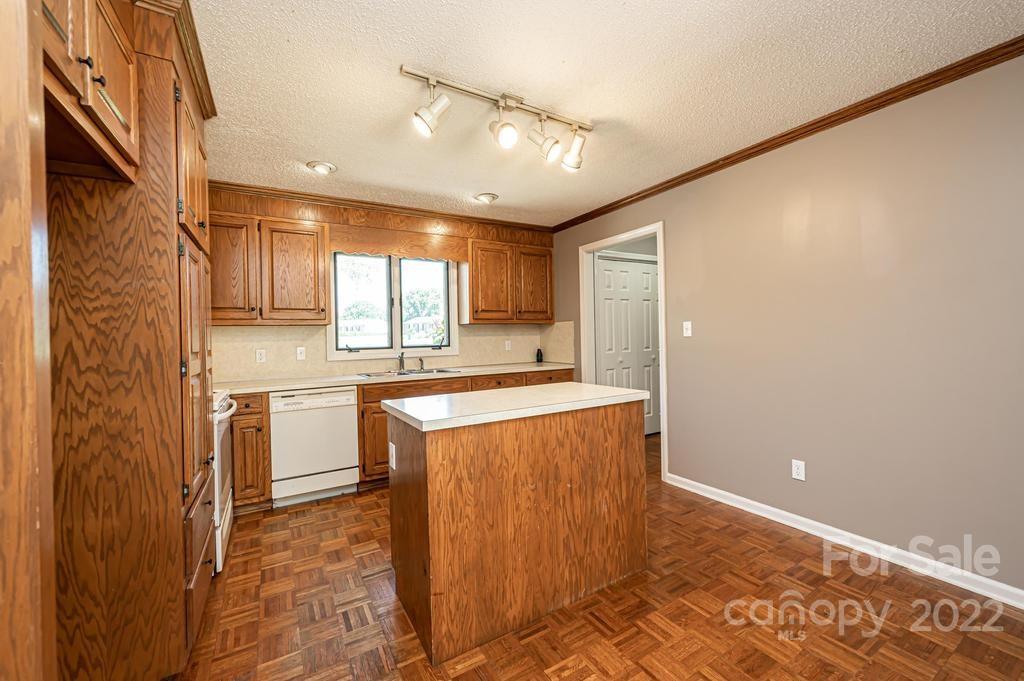 1400 Rink Dam Road Taylorsville, NC 28681 - Photo 25 of 48 Gallery Image 25
