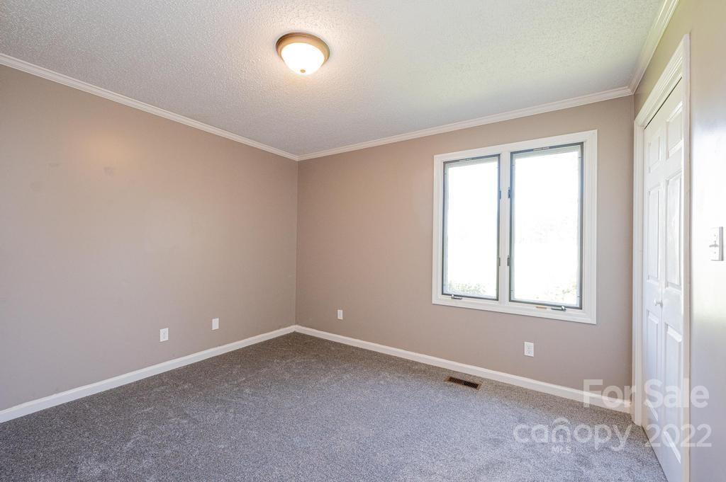1400 Rink Dam Road Taylorsville, NC 28681 - Photo 34 of 48 Gallery Image 34