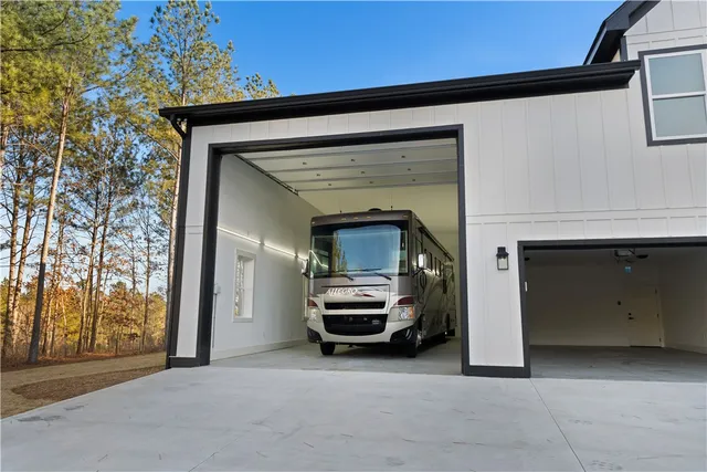 $1,175,000 | 147 McAlister Road, West Union, SC 29696