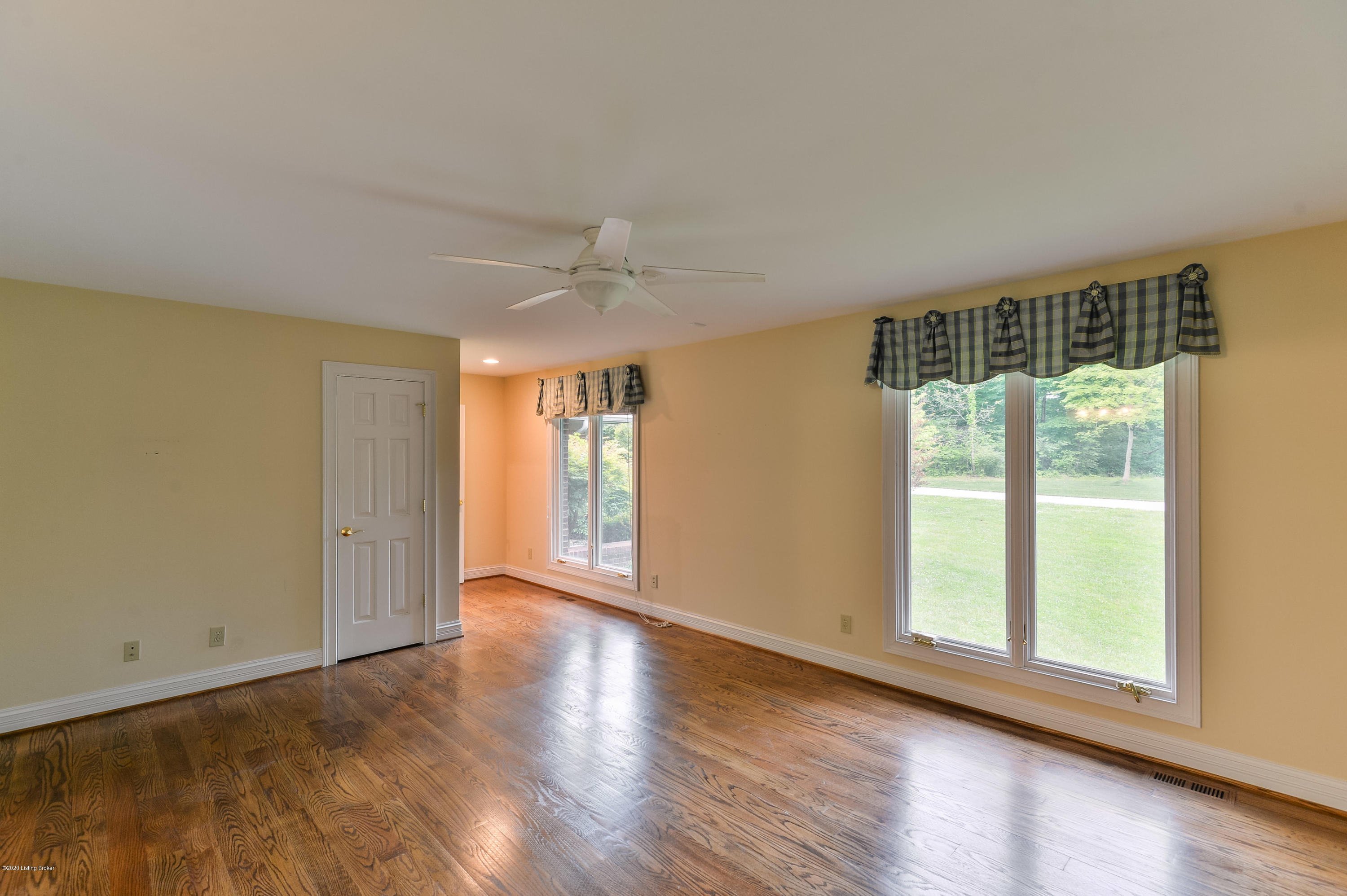 5221 Blakely Ridge Road Glenview, KY 40222 - Photo 20 of 50 126 - 20200521 8913