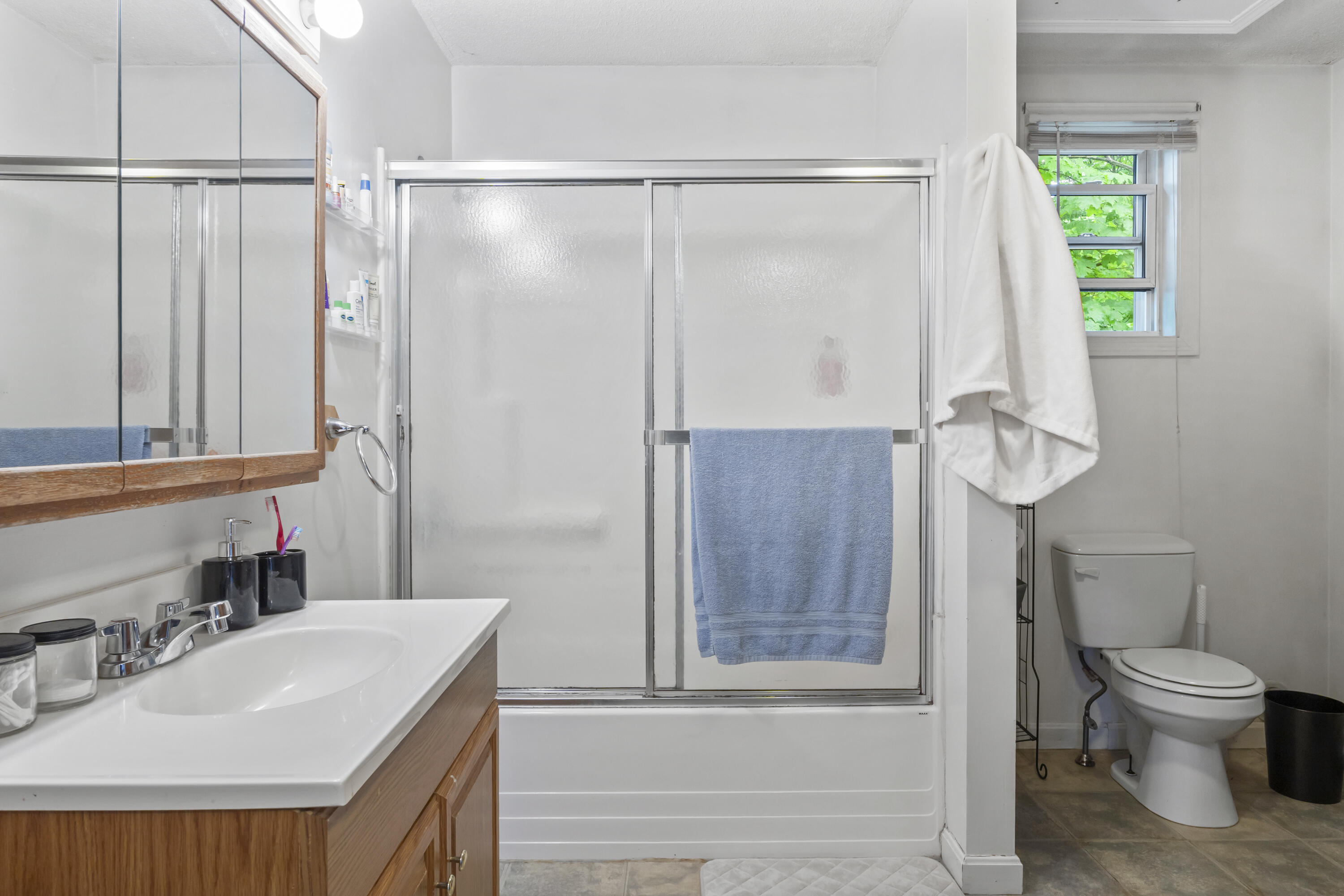 22 Spring Street Gardiner, ME 04345 - Photo 46 of 60 Unit 2 Bathroom
