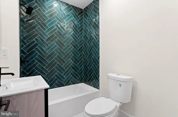 $2,800 | 6812 Sprague Street, Philadelphia, PA 19119