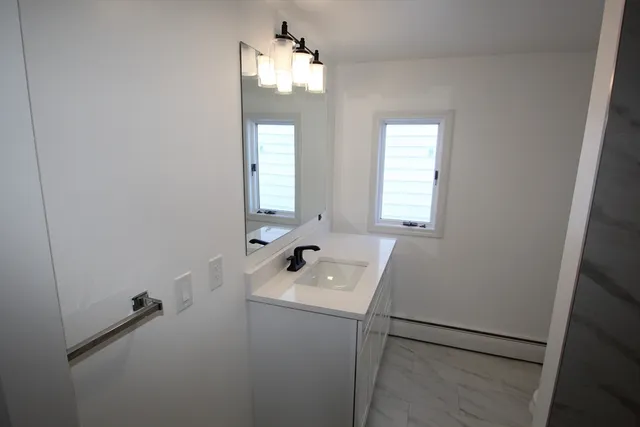 $2,500 | 299 Main Street, Unit 2, North Reading, MA 01864