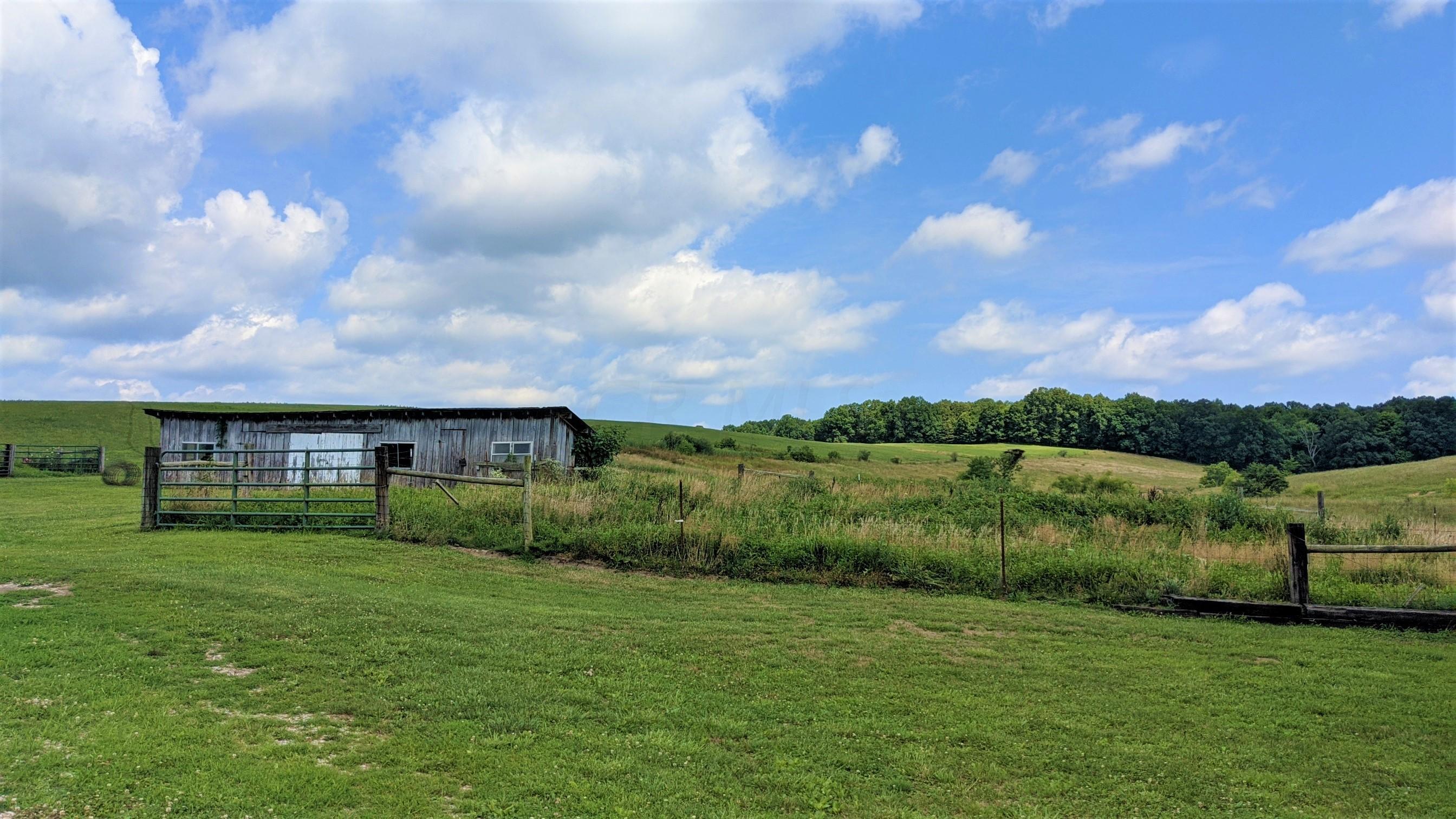 33920 Moore Road Logan, OH 43138 - Photo 26 of 65 Gallery Image 26