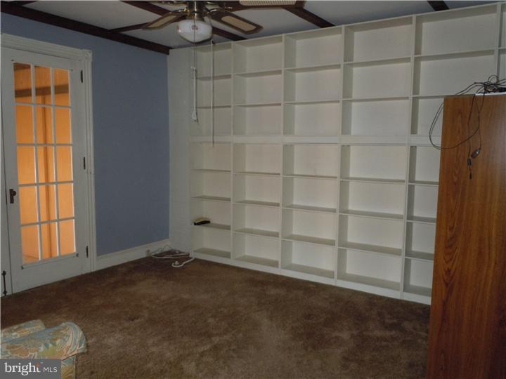1037 Springfield Road Darby, PA 19023 - Photo 12 of 25 Family Room