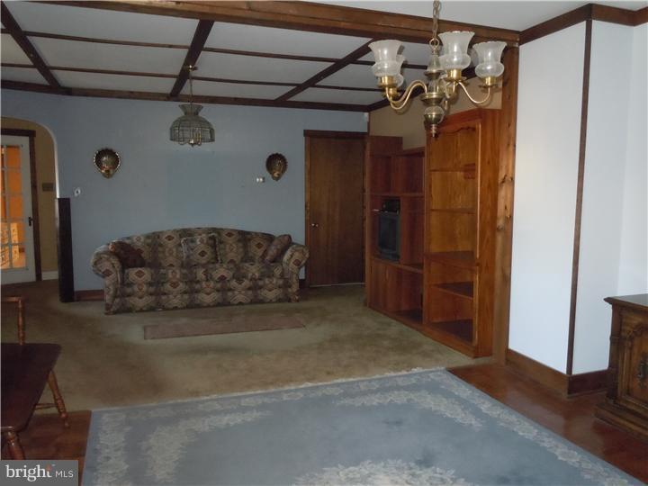 1037 Springfield Road Darby, PA 19023 - Photo 6 of 25 Great Room