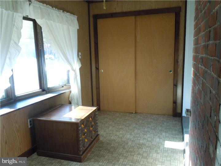 1037 Springfield Road Darby, PA 19023 - Photo 10 of 25 Enclosed Porch