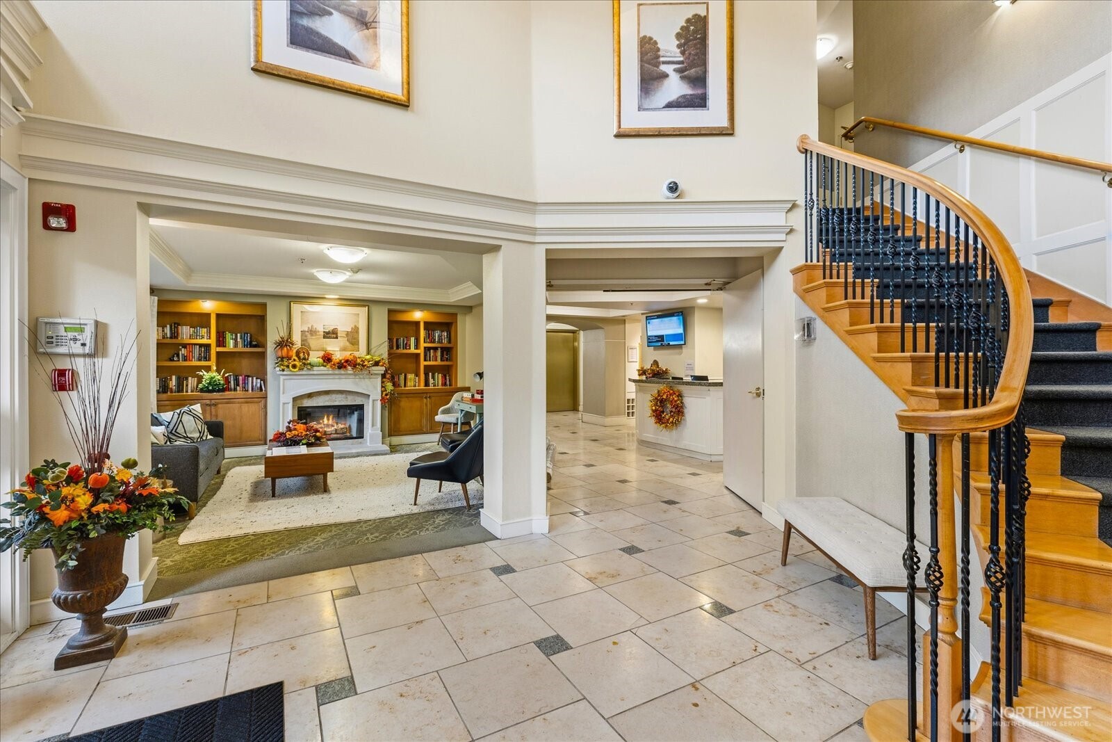 1525 Northwest 57th Street, Unit 429 Seattle, WA 98107 - Photo 4 of 26 a view of hall way with furniture