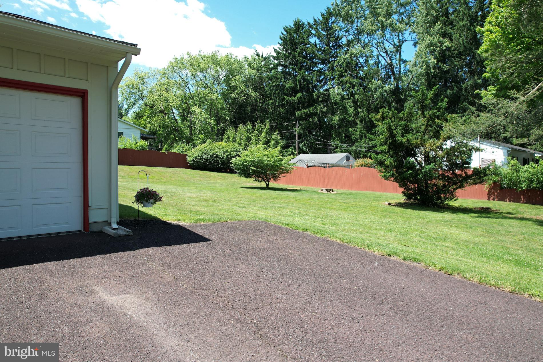 5202 Camp Meeting Road Center Valley, PA 18034 - Photo 13 of 48 Gallery Image 13
