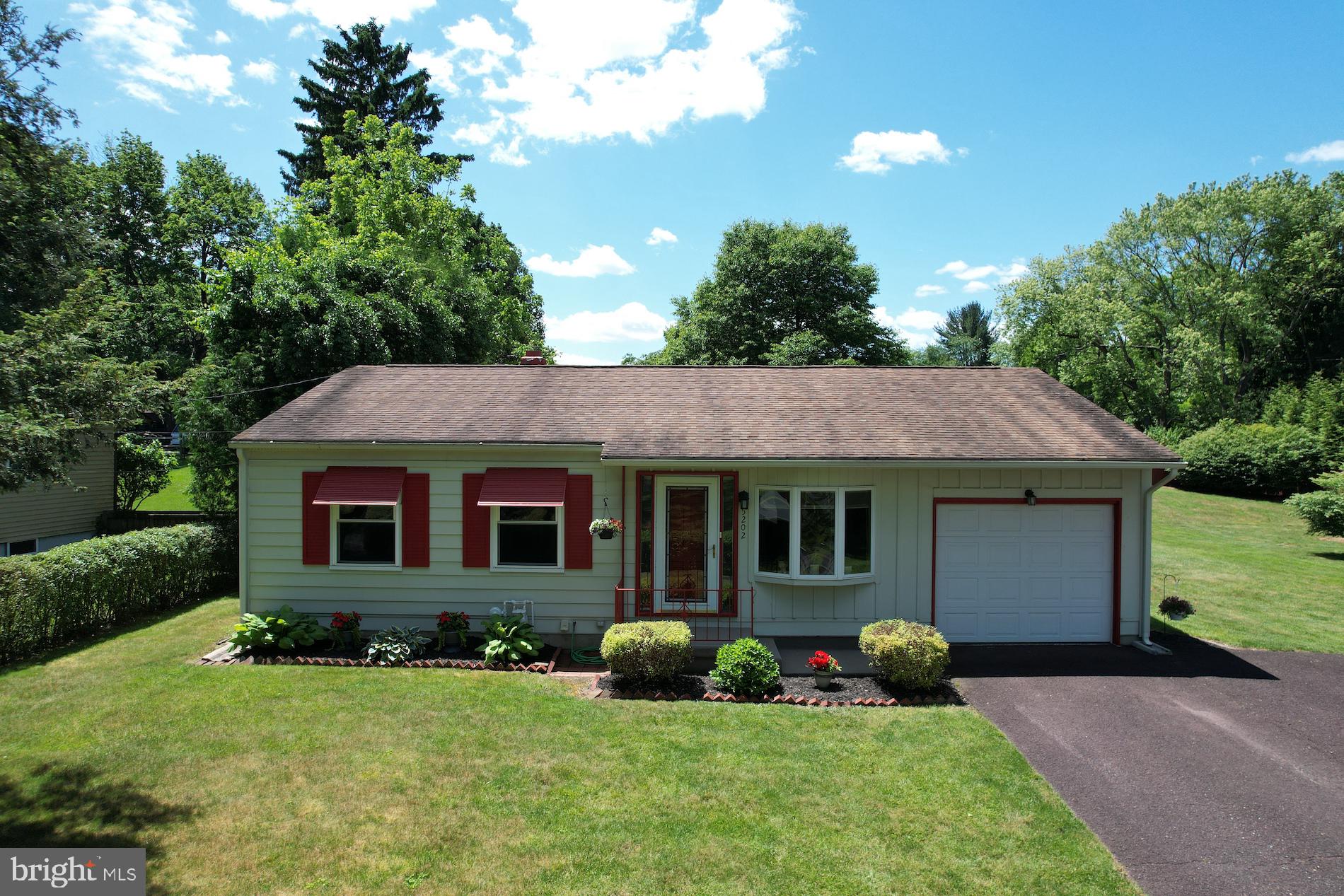5202 Camp Meeting Road Center Valley, PA 18034 - Photo 26 of 48 Gallery Image 26