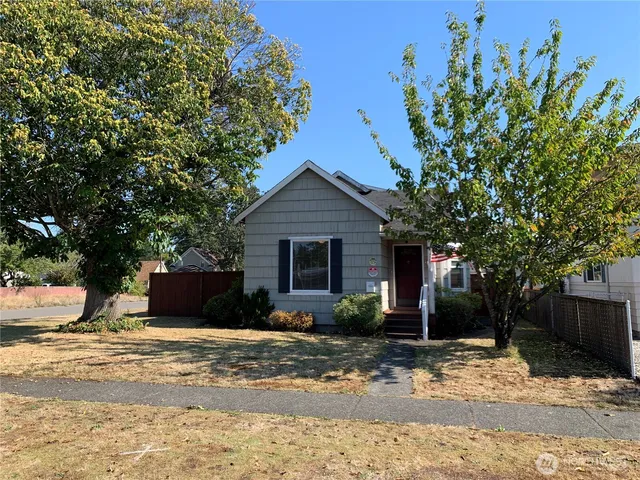 $479,950 | 5201 South Fife Street, Tacoma, WA 98409