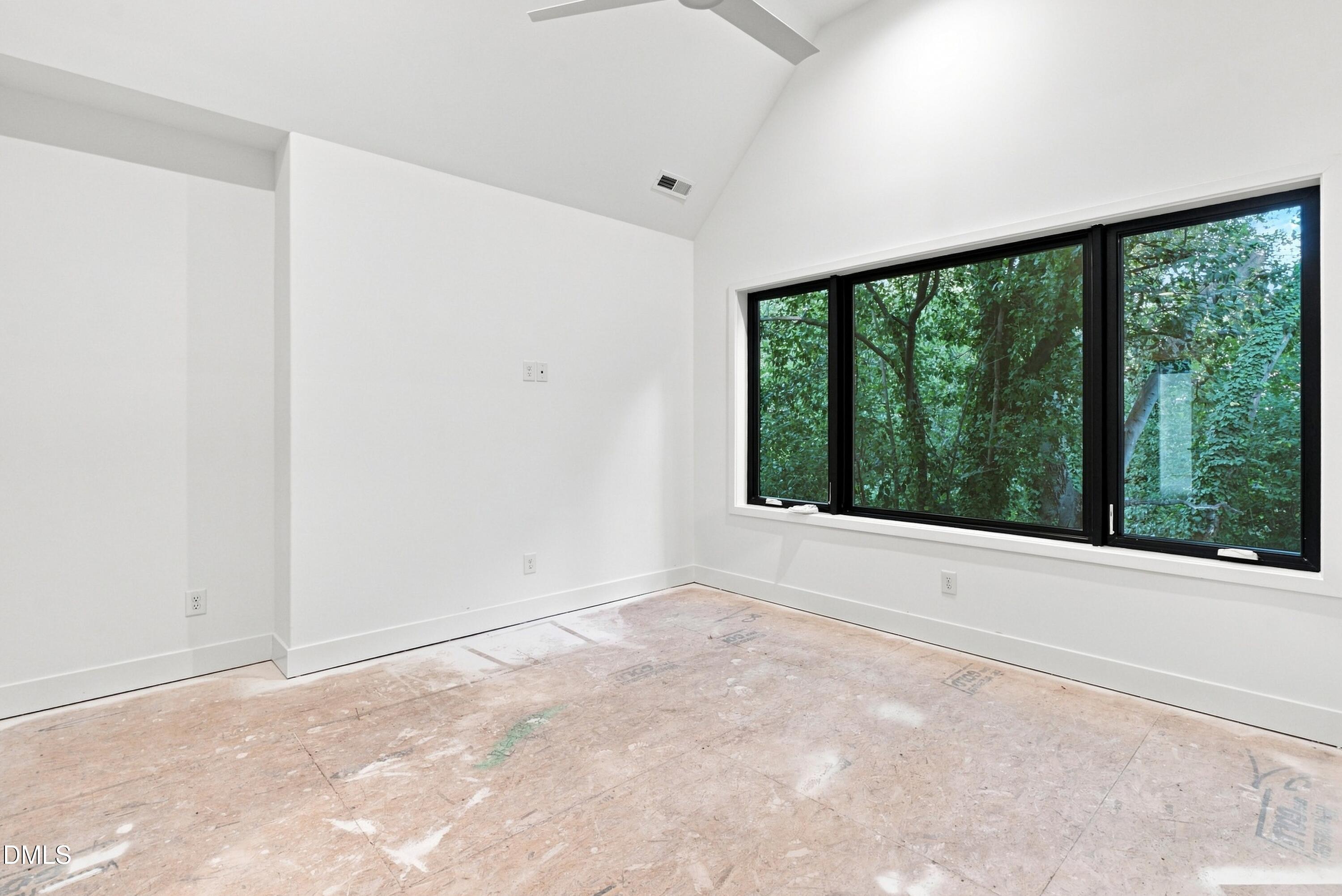 1806 Pershing Road Raleigh, NC 27608 - Photo 20 of 24 DSC_06577