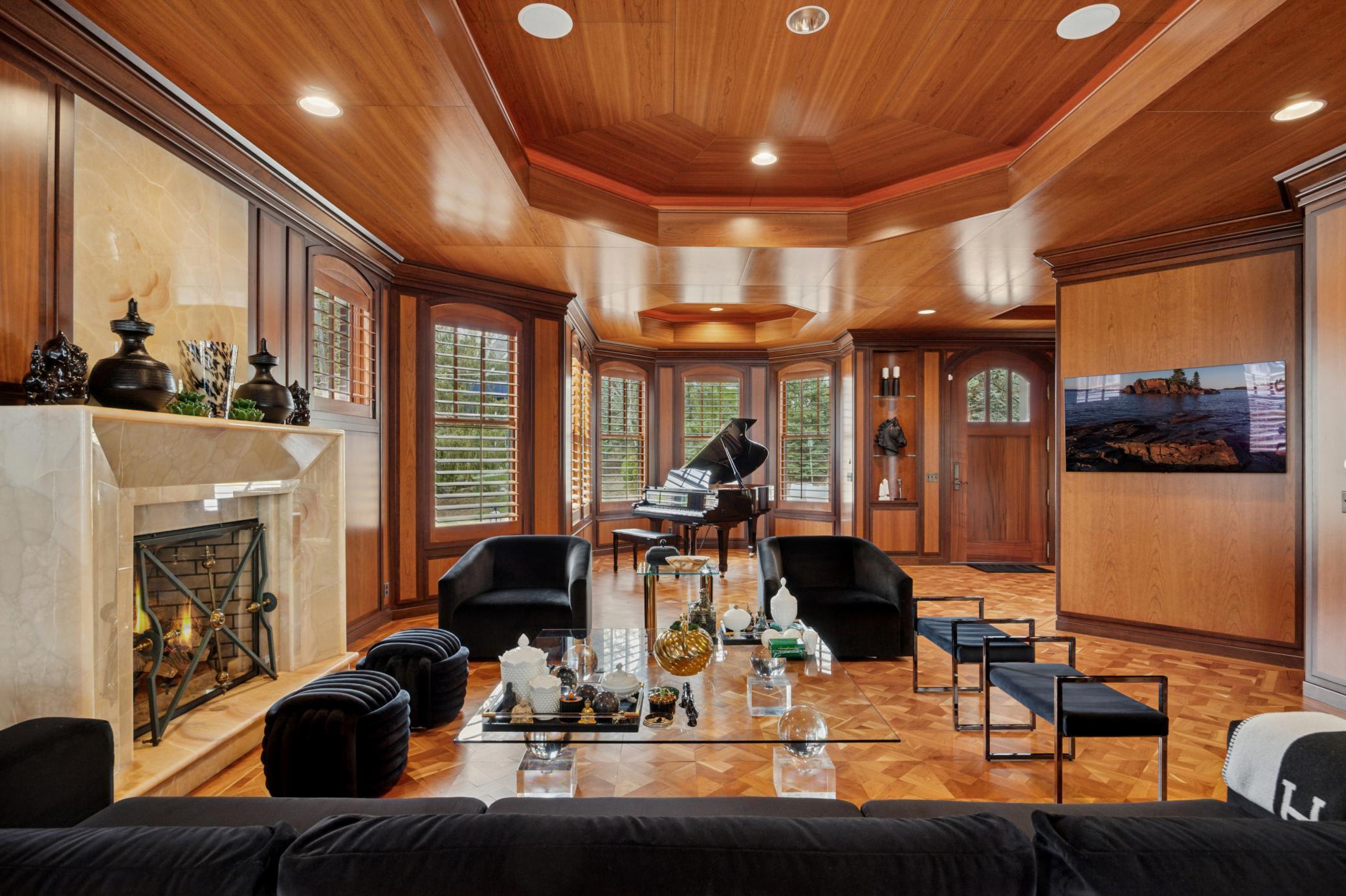 540 Rice Street East Wayzata, MN 55391 - Photo 2 of 11