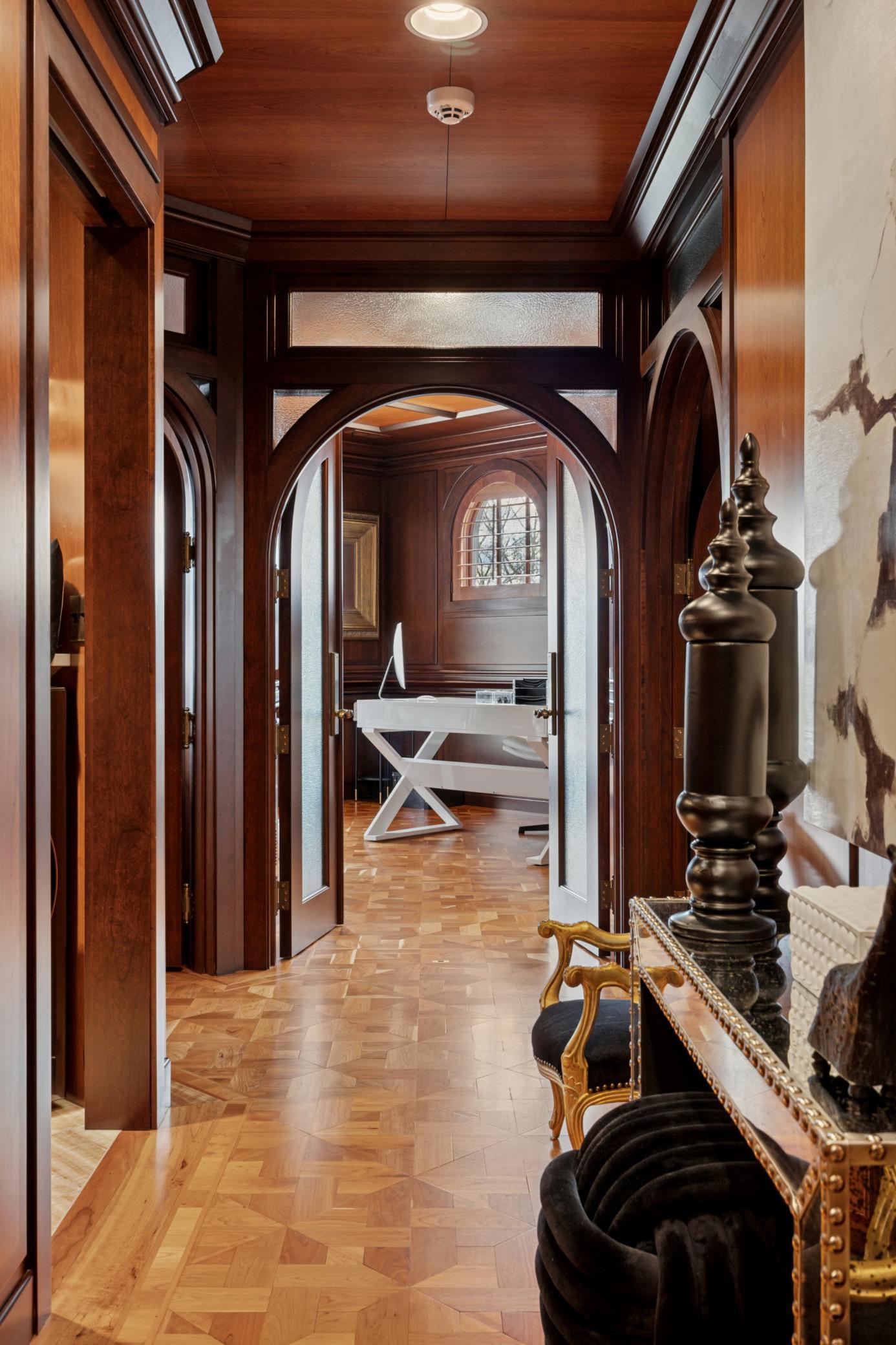 540 Rice Street East Wayzata, MN 55391 - Photo 4 of 11