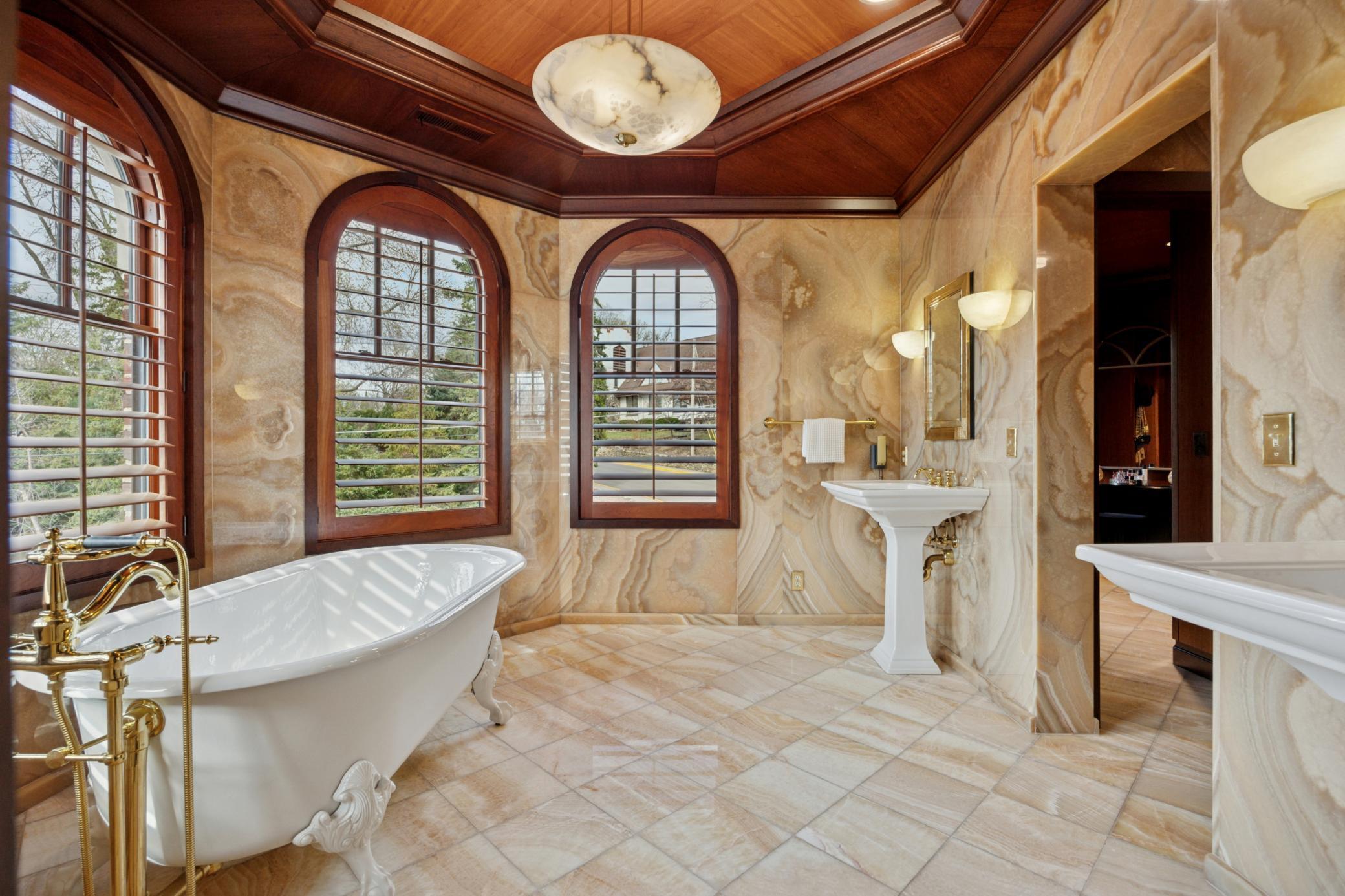 540 Rice Street East Wayzata, MN 55391 - Photo 6 of 11