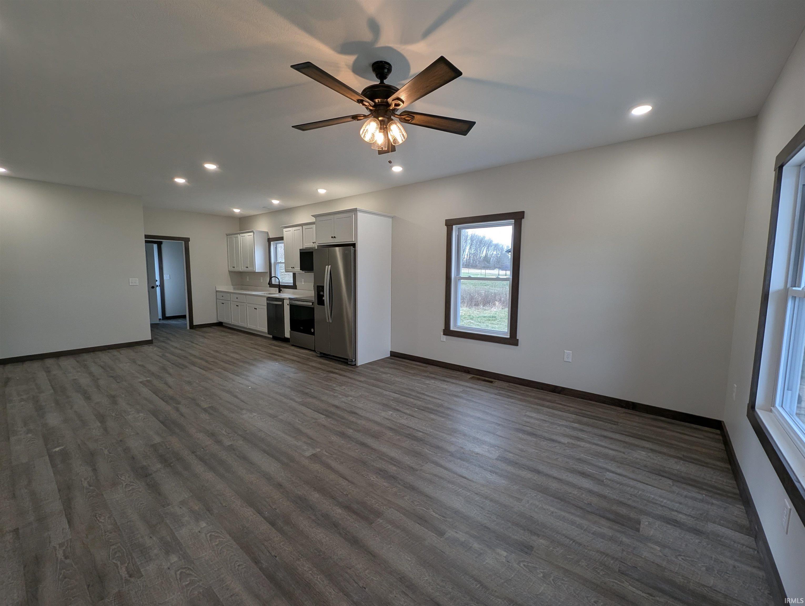207 Poplar Street Loogootee, IN 47553 - Photo 3 of 16 Gallery Image 3
