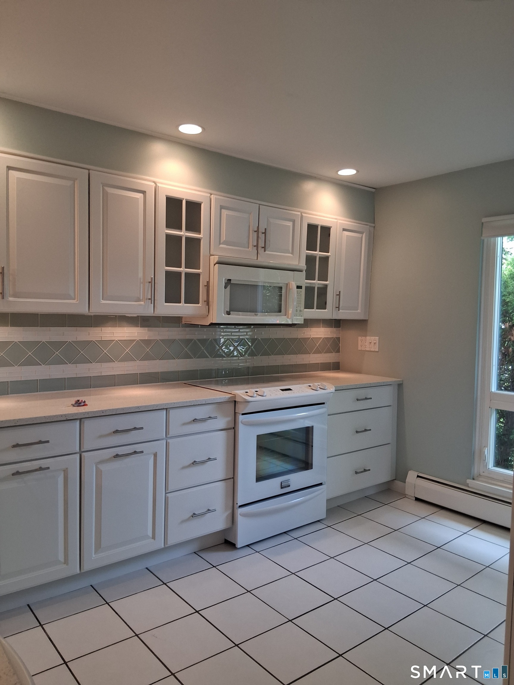 133 Centerbrook Road Hamden, CT 06518 - Photo 5 of 10