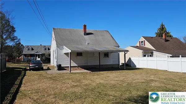 a view of a house with a sink