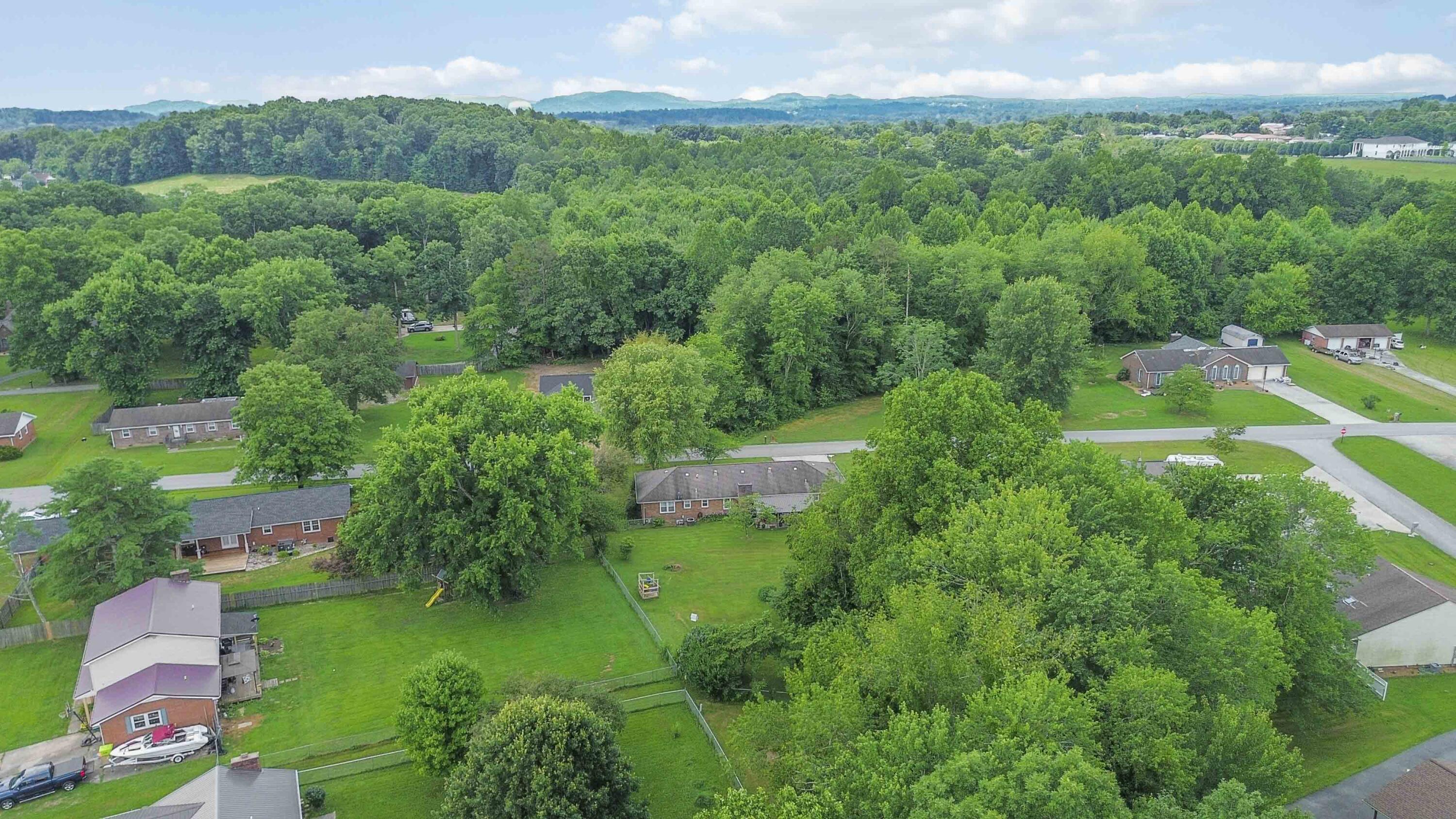 1010 Pleasure Ridge Drive Corbin, KY 40701 - Photo 46 of 48 045