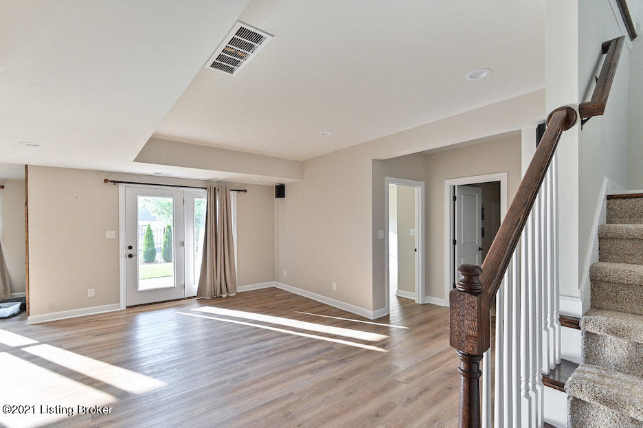 1917 Rivers Landing Drive Prospect, KY 40059 - Photo 38 of 64 051 - 20210406-5724