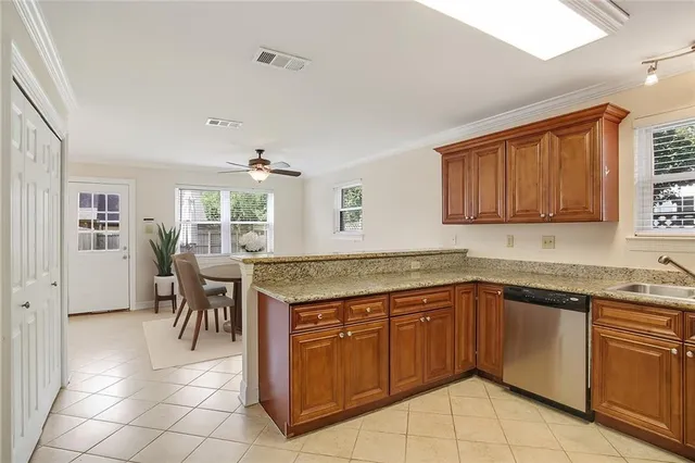 $675,000 | 346-48 West Robert E Lee Boulevard, New Orleans, LA 70124