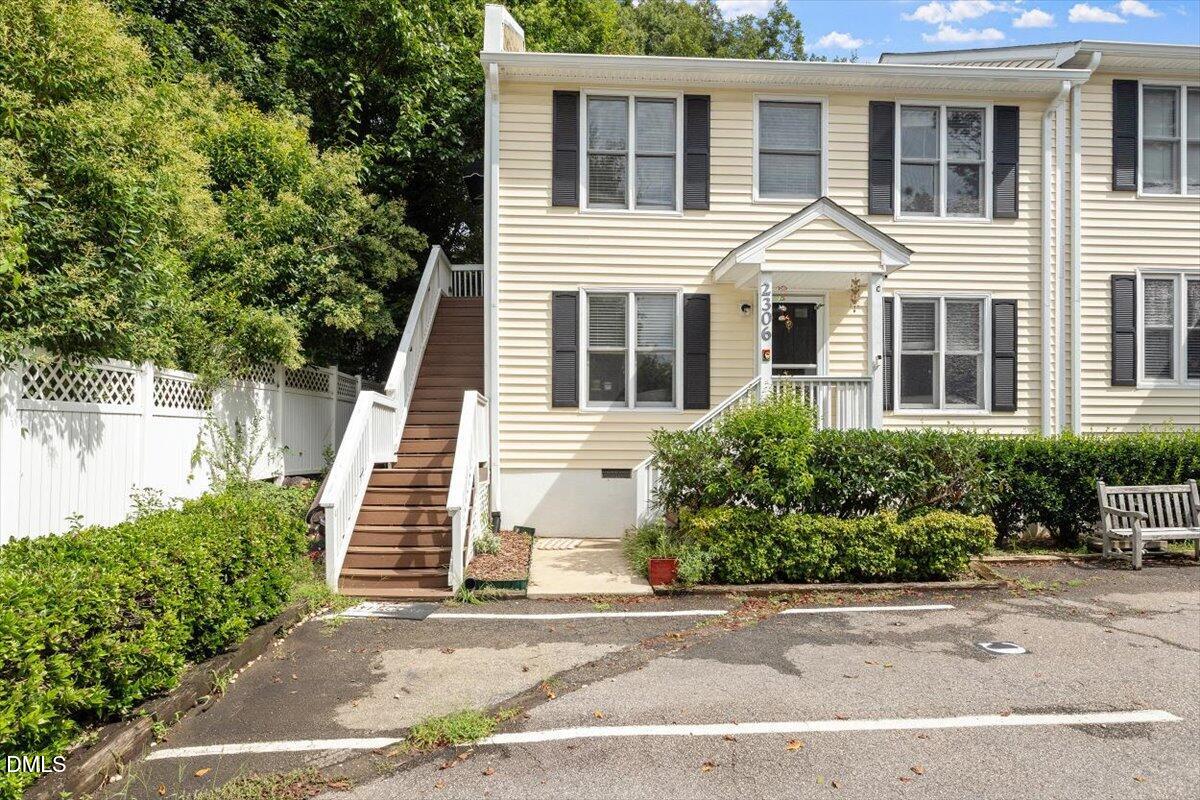 02-2306 Stafford Ave _A [2461467]_02