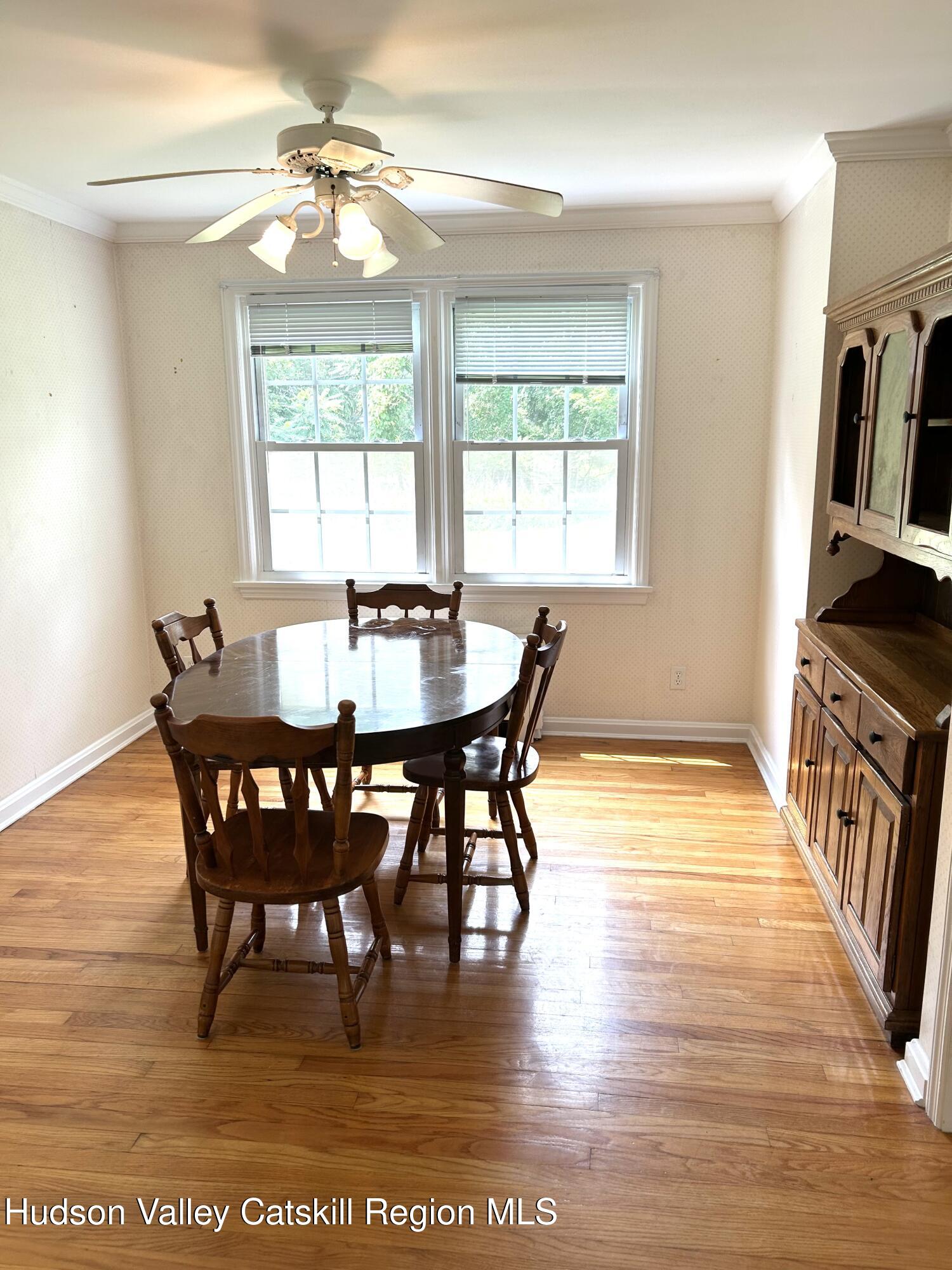969 Blue Mountain Road Saugerties, NY 12477 - Photo 7 of 23 Dining room