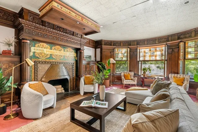 $9,900,000 | 395 Commonwealth Avenue, Boston, MA 02215