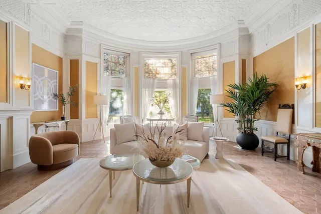 $9,900,000 | 395 Commonwealth Avenue, Boston, MA 02215