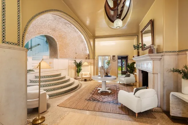 $9,900,000 | 395 Commonwealth Avenue, Boston, MA 02215