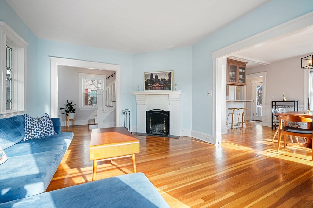 22 Algonquin Road Quincy, MA 02169 - Photo 3 of 16 Gallery Image 3