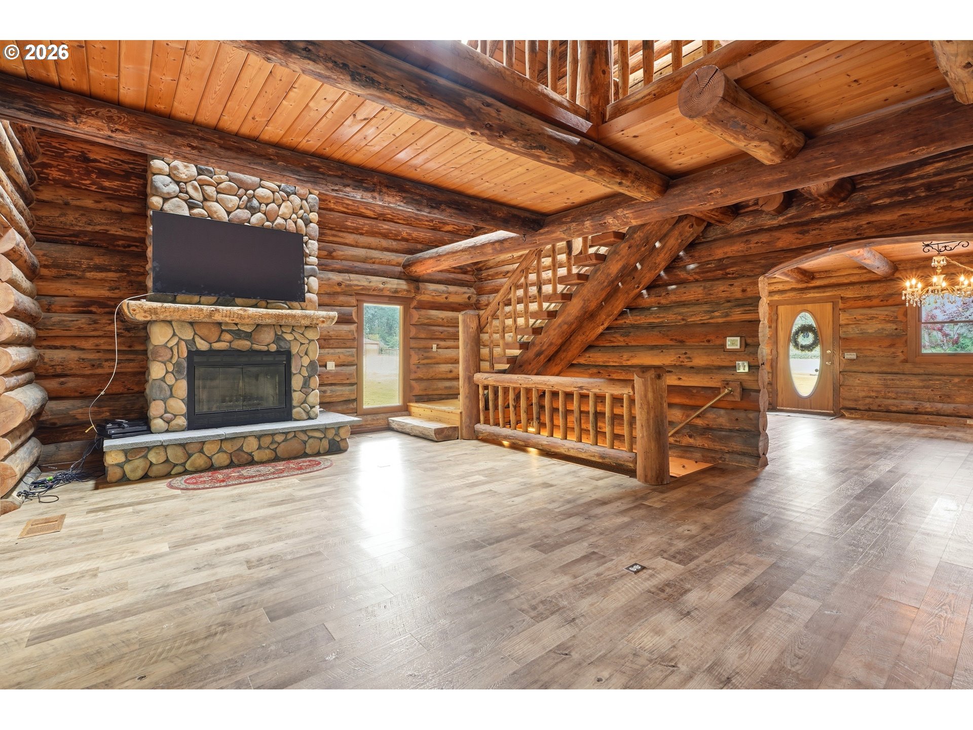 29870 South Dhooghe Road Colton, OR 97017 - Photo 10 of 48 a view of a livingroom with wooden floor